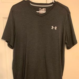 Men’s Under Armour shirt